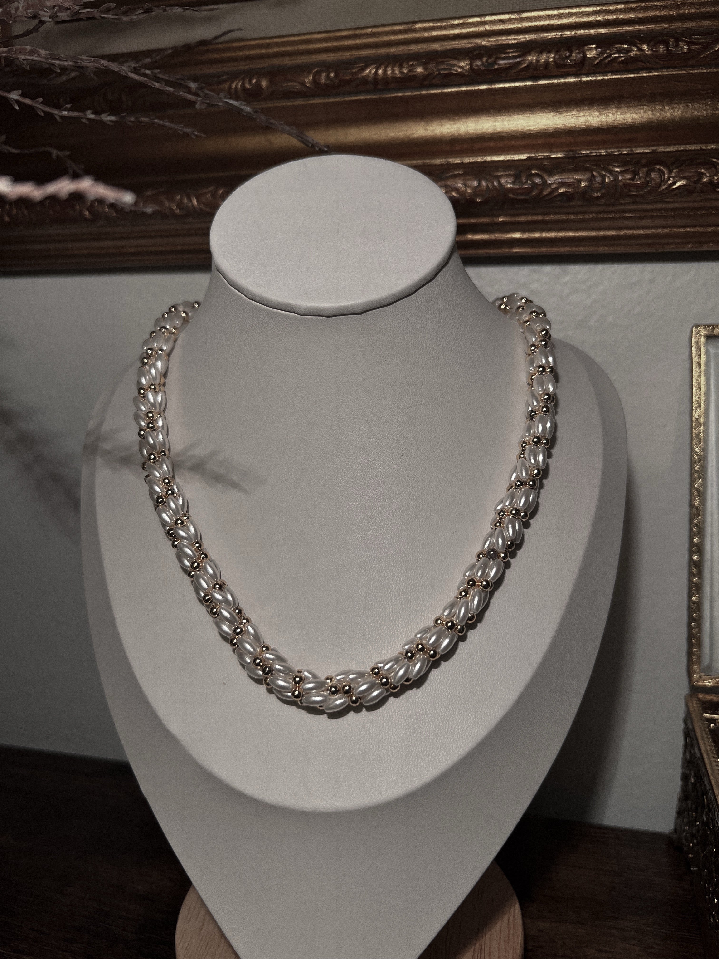 VAIGE One of One | Vintage germany twisted pearl chain with gold accents